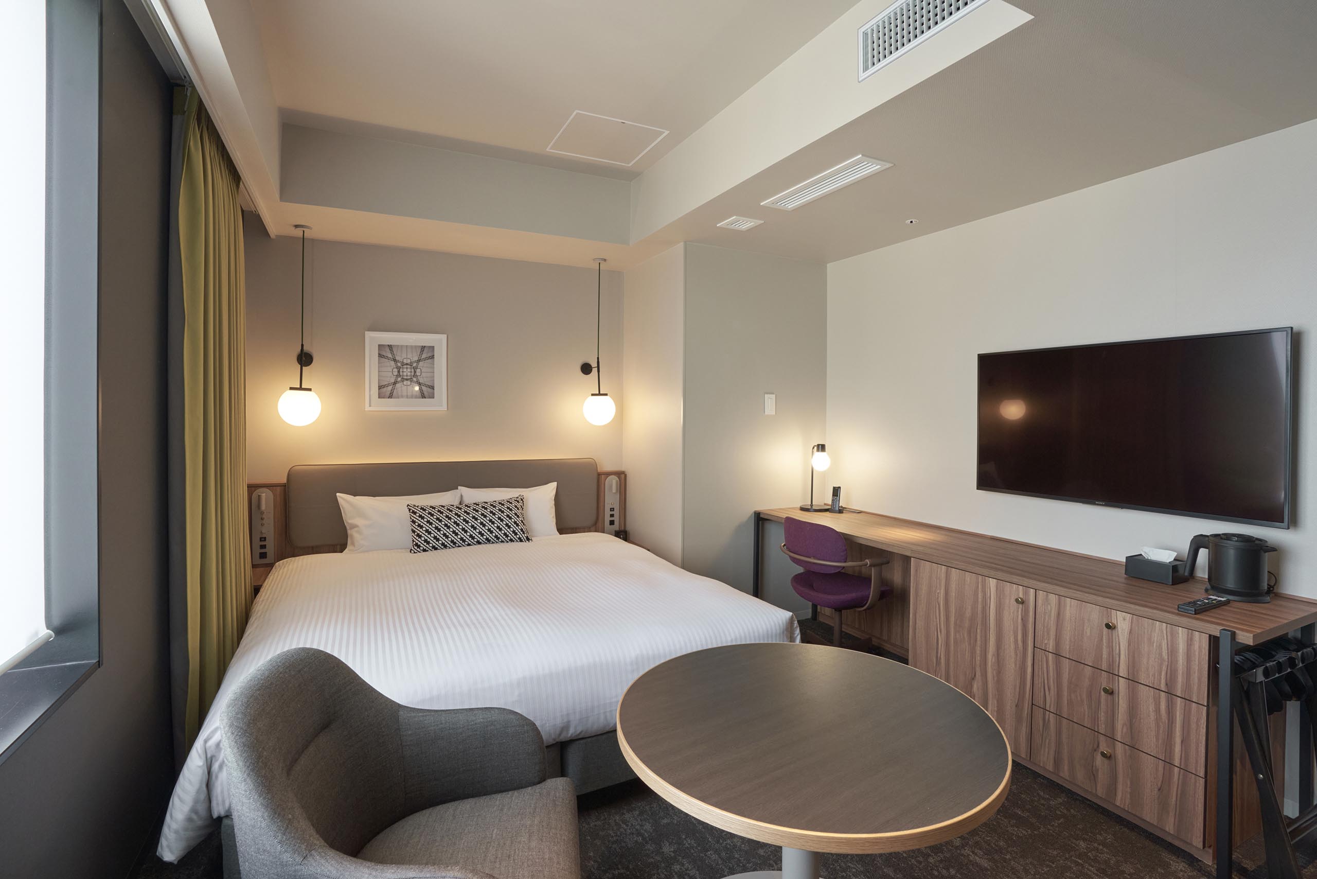 Cross Life Hakata Tenjin standard double room — 18m² with separated wet-dry bathroom layout