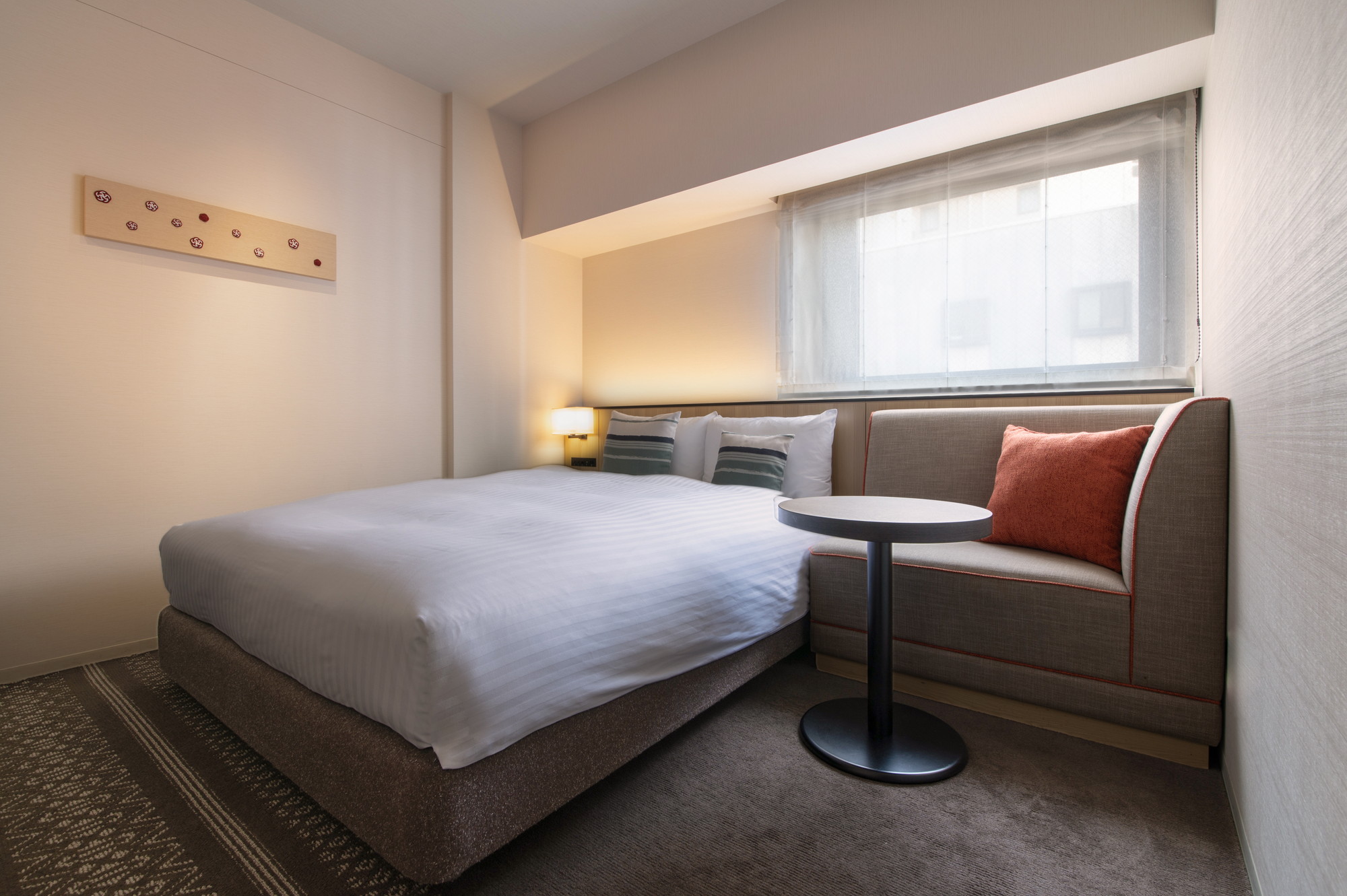 Hotel Vista Fukuoka twin room interior showing two beds