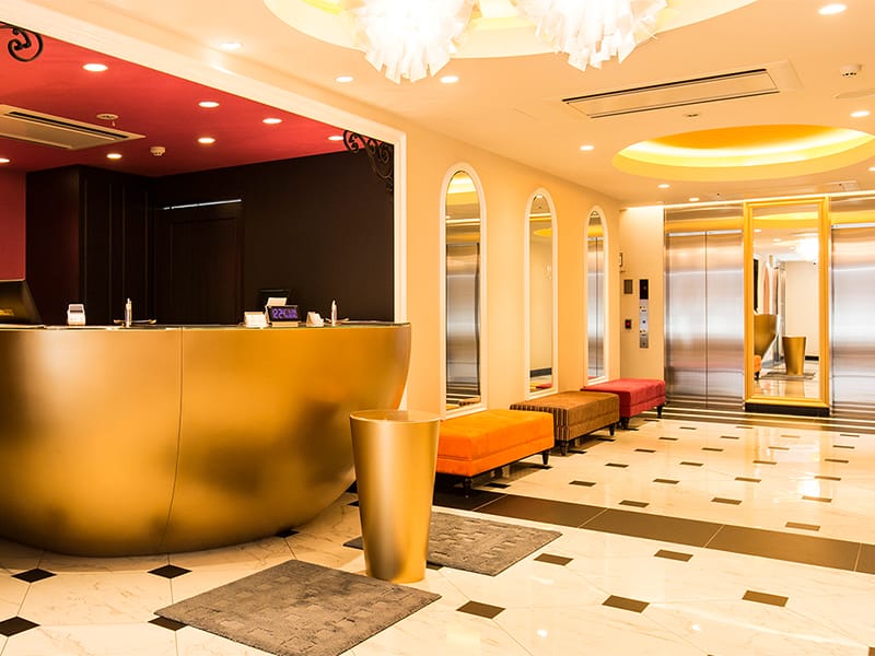Hotel Wing International Select Hakata Ekimae lobby amenity bar with bath salts, teas, and toiletries